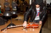 Slash solo 2014 0406_firsttimefest_nyc slash (33)